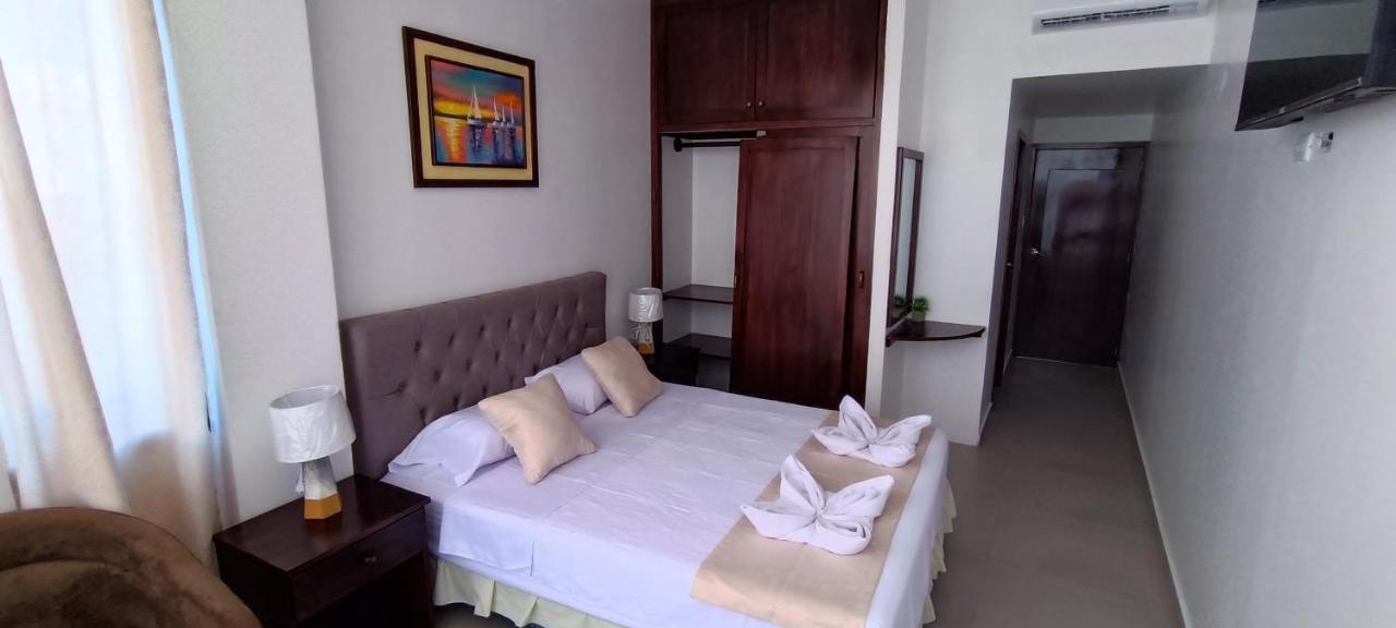 Bed and Breakfast Mantarraya Puerto Baquerizo Moreno Exterior foto